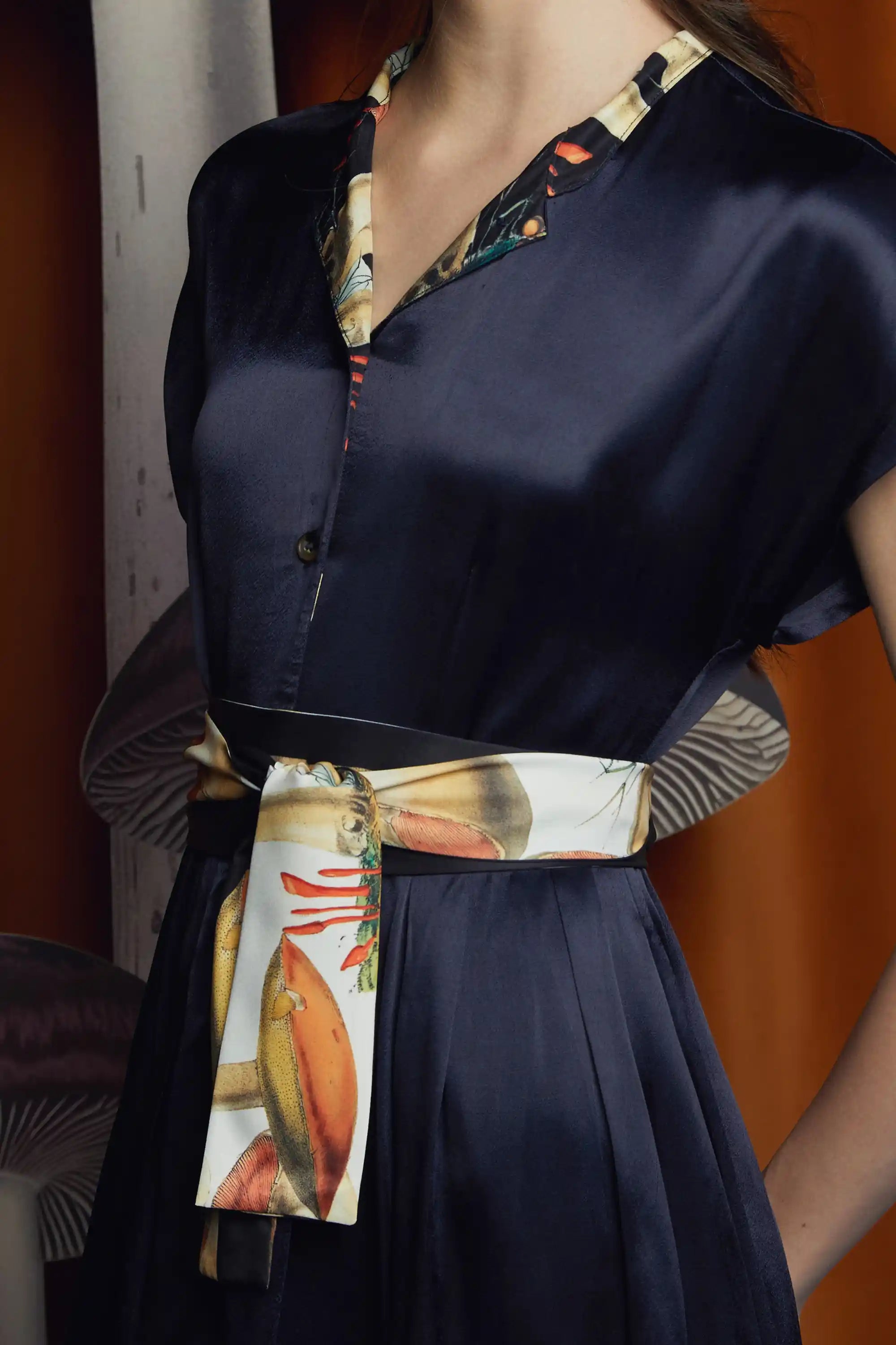 Chinese Collar Midi Dress (Shiitake)