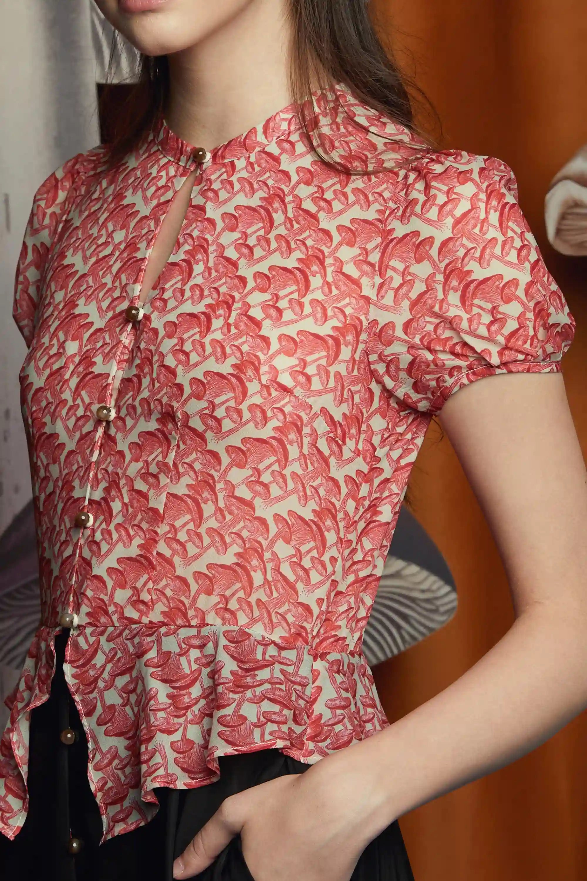Keyhole Peplum Dress (Chanterelle)